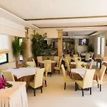 מלון דירות Zante Plaza &