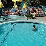 מלון דירות Zante Plaza &