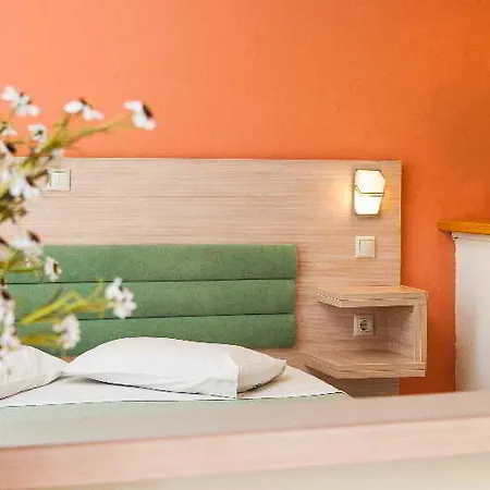 Zante Plaza & Aparthotel Laganas