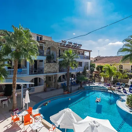Zante Plaza & לגאנאס