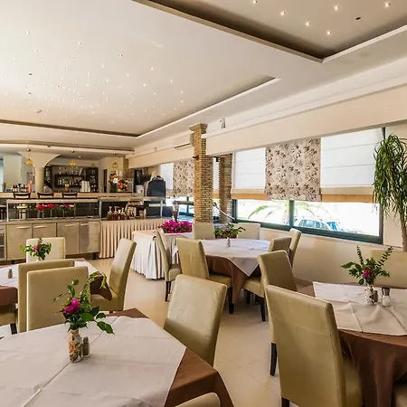 Lägenhetshotell Zante Plaza & 3*