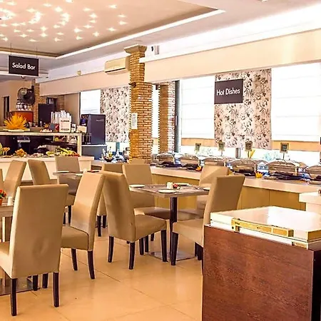 מלון דירות Zante Plaza & לגאנאס
