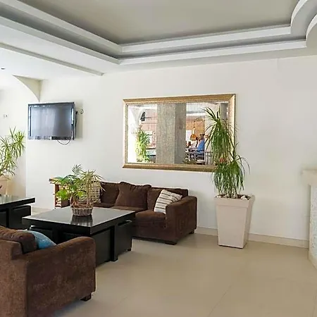 מלון דירות Zante Plaza &