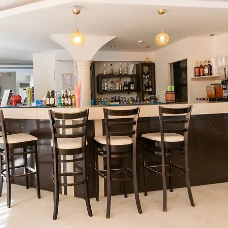 Zante Plaza &