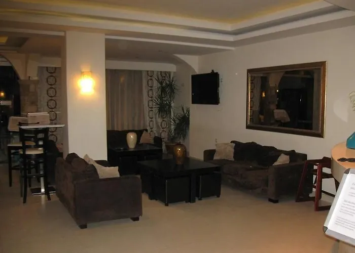 Zante Plaza & Laganász