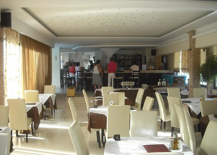 Zante Plaza &