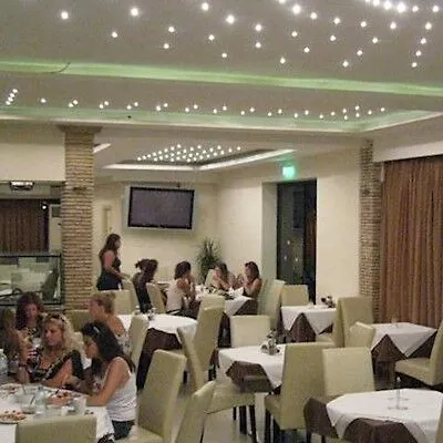 Zante Plaza & Laganász