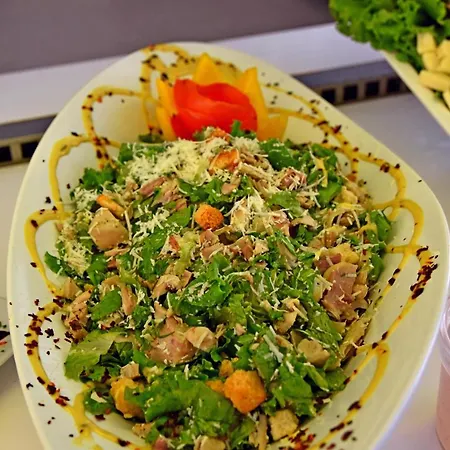 아파트호텔 Zante Plaza & 라가나스